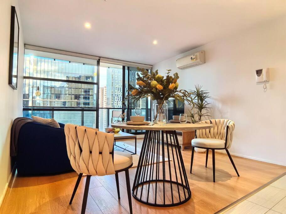 Appartamento Charming 1Br Southbank W Balcony & Free Parking#Ti22 Melbourne Esterno foto